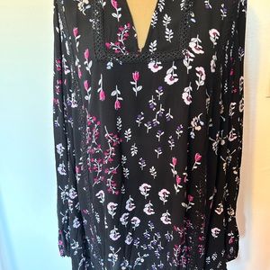 Blouse black floral print